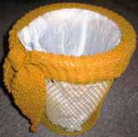 knit waste basket cover
